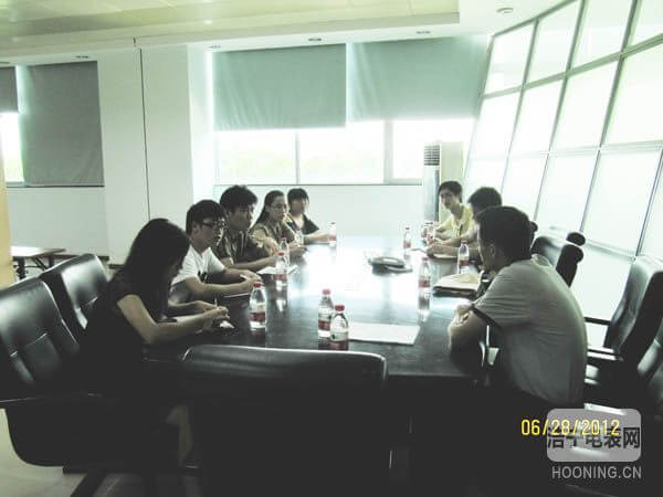 繼承優(yōu)良革命傳統(tǒng)，給建黨華誕獻禮